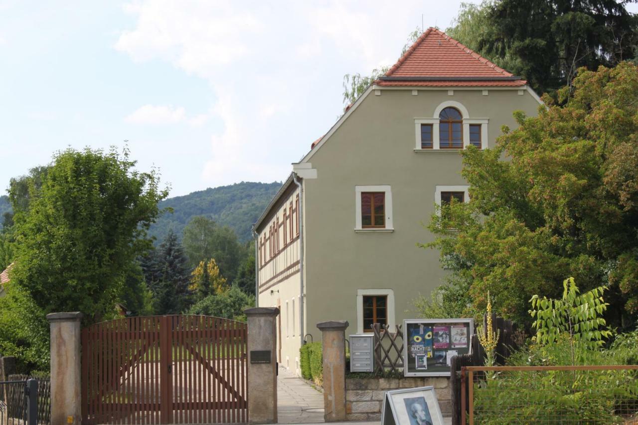 Ferienwohnung Natur Und Kunst Dresda Esterno foto